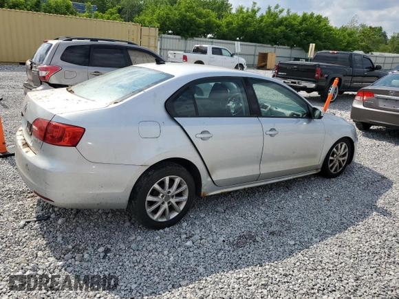 2012 Volkswagen Jetta SE with VIN 3VWDP7AJ5CM301844, listed as a Copart auction lot 60648525 with 204,031 mi miles and Clean title. Bid and sale history available at DreamBid. Image 3.