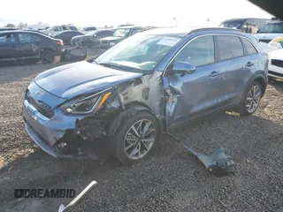 2021 Kia Niro Touring with VIN KNDCC3LC8M5480860, listed as a IAAI auction lot 41885146 with 39,677 mi miles. Bid and sale history available at carsss.com. Image 2.