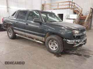 2003 Chevrolet Avalanche with VIN 3GNEK13T53G221791, listed as a IAAI auction lot 42013182 with 227,818 mi miles. Bid and sale history available at carsss.com. Image 1.