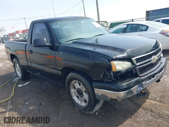 2006 Chevrolet Silverado 1500 Work Truck with VIN 1GCEC14X06Z104048, listed as a IAAI auction lot 42070486 with 194,347 mi miles. Bid and sale history available at carsss.com. Image 1.