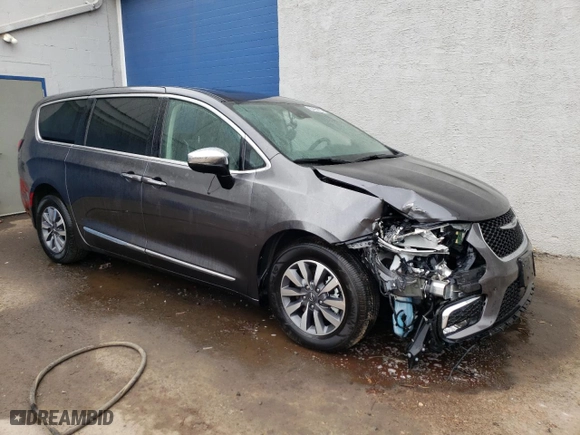2023 Chrysler Pacifica Hybrid Limited with VIN 2C4RC1S74PR588693, listed as a Copart auction lot 72932704 with 10,241 mi miles and Salvage Title. Bid and sale history available at carsss.com. Image 4.