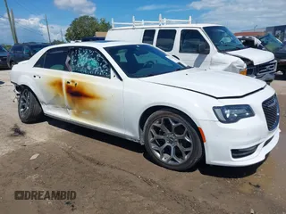 2018 Chrysler 300 with VIN 2C3CCABG2JH267047, listed as a IAAI auction lot 41887860 with 78,648 mi miles. Bid and sale history available at carsss.com. Image 1.