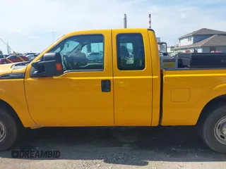 2015 Ford F-250 XLT z VIN 1FT7X2A68FEB98170, wystawiony jako IAAI lot #42524870 z przebiegiem 178 474 mil mil oraz . Historia ofert i sprzedaży dostępna na DreamBid. Obrazek 14.