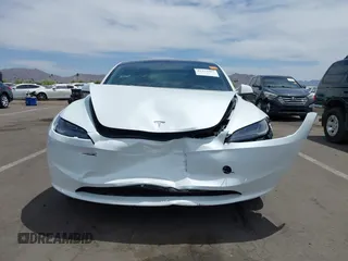 2025 Tesla Model 3 Long Range with VIN 5YJ3E1EA9SF943028, listed as a IAAI auction lot 42372207 with 3,975 mi miles and . Bid and sale history available at DreamBid. Image 12.