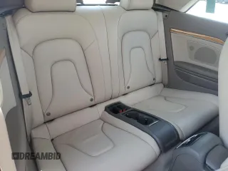 2010 Audi A5 Premium Plus z VIN WAULFAFH0AN021608, wystawiony jako Copart lot #55438325 z przebiegiem Nie podano mil oraz Szkoda całkowita • Salvage title. Historia ofert i sprzedaży dostępna na DreamBid. Obrazek 10.