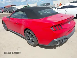 2024 Ford Mustang EcoBoost z VIN 1FAGP8UHXR5113078, wystawiony jako IAAI lot #42594668 z przebiegiem 41 285 mil mil oraz . Historia ofert i sprzedaży dostępna na DreamBid. Obrazek 3.
