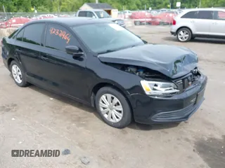 2013 Volkswagen Jetta S с VIN 3VW2K7AJ2DM295878, выставлен на аукционе IAAI как лот 42321464 с пробегом 110 651 миль миль и . История ставок и продаж доступна на DreamBid. Изображение 1.
