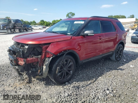 2017 Ford Explorer XLT z VIN 1FM5K7D88HGA84107, wystawiony jako Copart lot #57852825 z przebiegiem 106 997 mil mil oraz Szkoda całkowita • Salvage title. Historia ofert i sprzedaży dostępna na DreamBid. Obrazek 1.