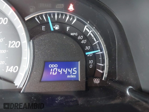 2014 Toyota Camry SE with VIN 4T1BK1FK5EU551196, listed as a IAAI auction lot 41912297 with 104,445 mi miles. Bid and sale history available at carsss.com. Image 15.