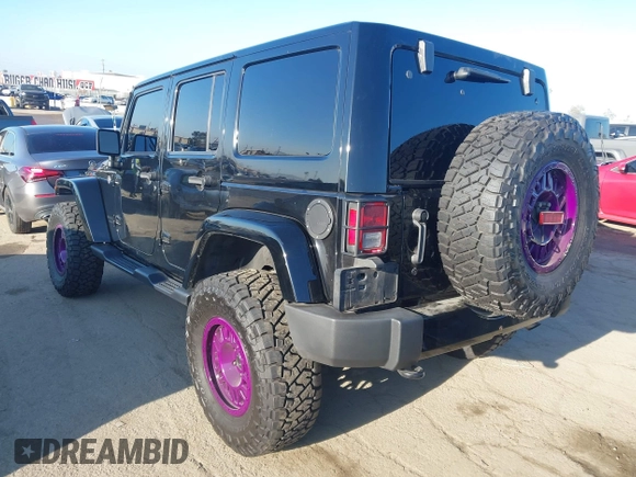 2017 Jeep Wrangler Unlimited Sahara with VIN 1C4BJWEG5HL635319, listed as a IAAI auction lot 42224748 with 141,214 mi miles and . Bid and sale history available at DreamBid. Image 3.