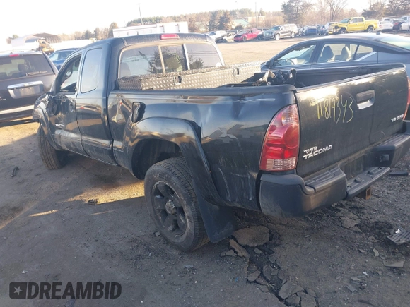 2008 Toyota Tacoma with VIN 5TEUU42N38Z469990, listed as a IAAI auction lot 41819343 with 230,056 mi miles and . Bid and sale history available at carsss.com. Image 3.