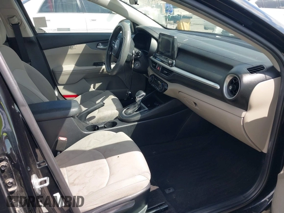 2019 Kia Forte LXS with VIN 3KPF24AD7KE068190, listed as a IAAI auction lot 41954665 with 105,356 mi miles and . Bid and sale history available at carsss.com. Image 5.