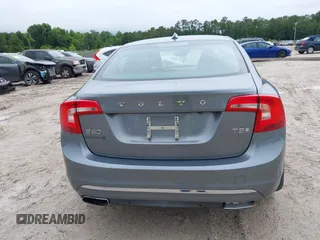 2018 Volvo S60 Inscription with VIN LYV402HKXJB167148, listed as a IAAI auction lot 42424429 with 72,126 mi miles and . Bid and sale history available at DreamBid. Image 16.