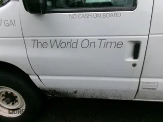 2010 Ford Econoline Cargo Commercial z VIN 1FTNE1EWXADA91640, wystawiony jako IAAI lot #42567163 z przebiegiem 203 011 mil mil oraz . Historia ofert i sprzedaży dostępna na DreamBid. Obrazek 16.