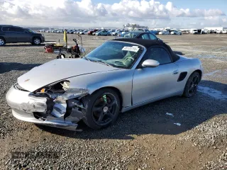 2004 Porsche Boxster with VIN WP0CA29884S620071, listed as a Copart auction lot 48135755 with 109,050 mi miles and Clean Title. Bid and sale history available at carsss.com. Image 1.