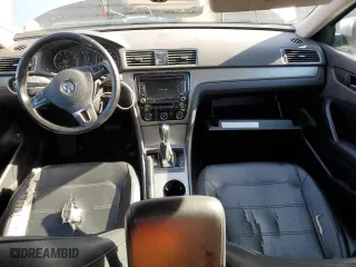 2014 Volkswagen Passat SE with VIN 1VWBP7A38EC008825, listed as a Copart auction lot 51813885 with 197,754 mi miles and Clean Title. Bid and sale history available at carsss.com. Image 8.