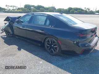 2024 BMW 7 Series 740i with VIN WBA23EH01RCR40270, listed as a IAAI auction lot 41094809 with 8,835 mi miles and . Bid and sale history available at DreamBid. Image 3.