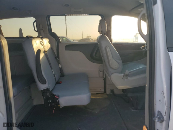 2017 Dodge Grand Caravan SE Plus with VIN 2C4RDGBG9HR762212, listed as a Copart auction lot 75354614 with 325,740 mi miles and Clean Title. Bid and sale history available at carsss.com. Image 11.