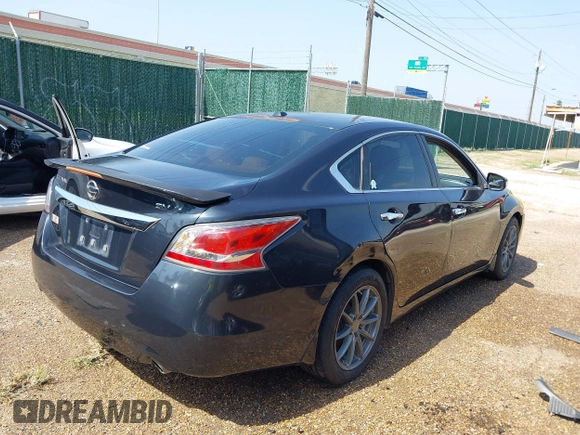 2015 Nissan Altima SL z VIN 1N4AL3AP6FC228753, wystawiony jako IAAI lot #41941800 z przebiegiem 133 443 mil mil oraz . Historia ofert i sprzedaży dostępna na DreamBid. Obrazek 4.