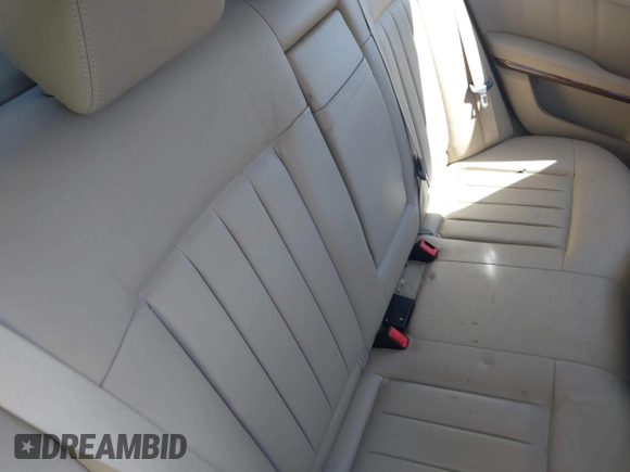 2010 Mercedes-Benz E 550 Luxury с VIN WDDHF9AB0AA136555, выставлен на аукционе IAAI как лот 42069576 с пробегом 129 775 миль миль и . История ставок и продаж доступна на DreamBid. Изображение 8.