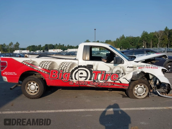 2013 Ford F-150 XL with VIN 1FTNF1CF8DKF22685, listed as a IAAI auction lot 40300889 with 212,575 mi miles. Bid and sale history available at carsss.com. Image 14.