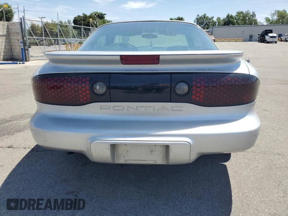 2000 Pontiac Firebird Firebird z VIN 2G2FS22K5Y2116047, wystawiony jako Copart lot #58234695 z przebiegiem 155 876 mil mil oraz Czysty tytuł • Clean title. Historia ofert i sprzedaży dostępna na DreamBid. Obrazek 6.