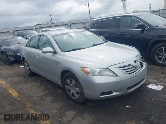 2008 Toyota Camry LE with VIN 4T1BE46K38U251461, listed as a IAAI auction lot 41865742 with 114,165 mi miles. Bid and sale history available at carsss.com. Image 1.