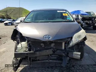 2014 Toyota Sienna LE AAS with VIN 5TDKK3DC0ES512211, listed as a Copart auction lot 49673535 with 164,465 mi miles and Salvage title. Bid and sale history available at DreamBid. Image 5.