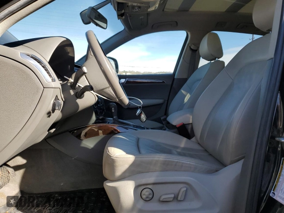 2011 Audi Q5 Premium with VIN WA1CFAFPXBA010158, listed as a Copart auction lot 42733505 with 115,880 mi miles and Salvage title. Bid and sale history available at DreamBid. Image 7.