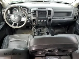 2013 Ram 2500 Tradesman z VIN 3C6TR5HT5DG560300, wystawiony jako Copart lot #44741345 z przebiegiem 213 016 mil mil oraz Szkoda całkowita • Salvage title. Historia ofert i sprzedaży dostępna na DreamBid. Obrazek 8.