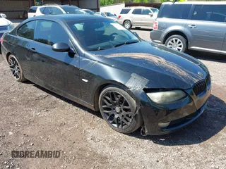 2009 BMW 3 Series 328i with VIN WBAWB33509P138474, listed as a IAAI auction lot 41992328 with 177,613 mi miles. Bid and sale history available at carsss.com. Image 6.