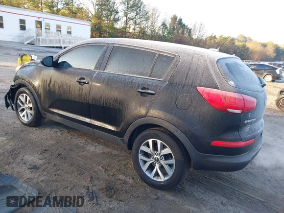 2016 Kia Sportage LX with VIN KNDPB3AC1G7807583, listed as a IAAI auction lot 41761546 with 80,648 mi miles. Bid and sale history available at carsss.com. Image 3.