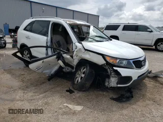 2012 Kia Sorento LX with VIN 5XYKT4A29CG262282, listed as a Copart auction lot 60324863 with 319,140 mi miles and Non Repairable. Bid and sale history available at carsss.com. Image 4.