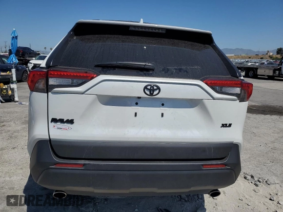 2025 Toyota RAV4 XLE Premium with VIN 2T3C1RFV4SW388253, listed as a Copart auction lot 57723695 with 1,137 mi miles and Salvage title. Bid and sale history available at DreamBid. Image 6.