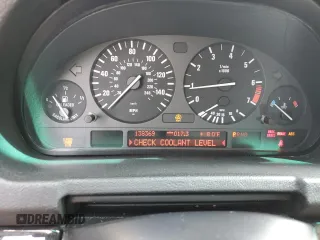 2005 BMW X5 4.4i z VIN 5UXFB53515LV10239, wystawiony jako Copart lot #59972605 z przebiegiem 138 369 mil mil oraz Czysty tytuł • Clean title. Historia ofert i sprzedaży dostępna na DreamBid. Obrazek 9.