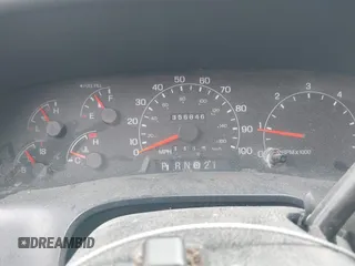 2000 Ford F-350 XL with VIN 1FTSW30L6YEB38255, listed as a IAAI auction lot 42143432 with 356,846 mi miles and . Bid and sale history available at DreamBid. Image 7.