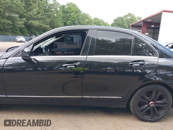 2012 Mercedes-Benz C 300 Sport with VIN WDDGF8BB7CA643833, listed as a IAAI auction lot 42644222 with 169,874 mi miles and . Bid and sale history available at DreamBid. Image 14.