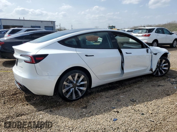 2025 Tesla Model 3 Long Range z VIN 5YJ3E1EB1SF962360, wystawiony jako Copart lot #54586115 z przebiegiem 391 mil mil oraz Szkoda całkowita • Salvage title. Historia ofert i sprzedaży dostępna na DreamBid. Obrazek 3.