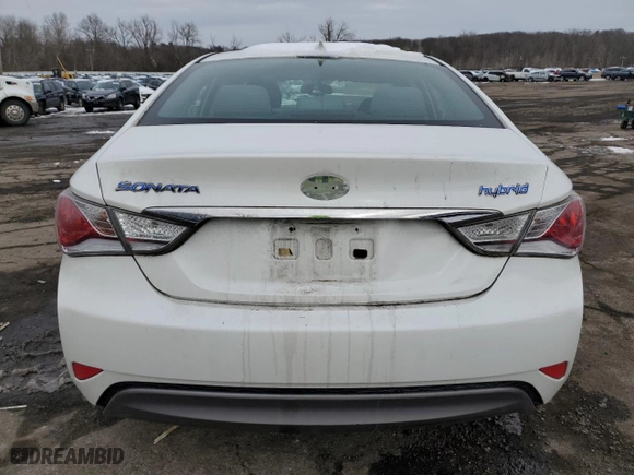 2013 Hyundai Sonata Hybrid with VIN KMHEC4A40DA075847, listed as a Copart auction lot 44607385 with 132,319 mi miles and Salvage Title. Bid and sale history available at carsss.com. Image 6.