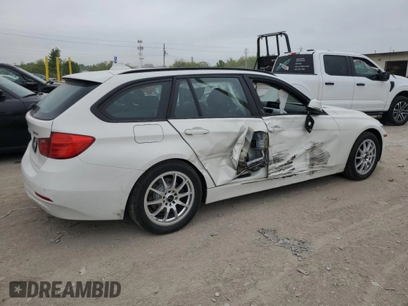 2014 BMW 3 Series 328i xDrive with VIN WBA3G7C57EKN36509, listed as a Copart auction lot 56784925 with 86,792 mi miles and Salvage title. Bid and sale history available at DreamBid. Image 3.