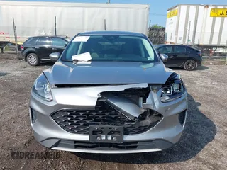 2021 Ford Escape SE with VIN 1FMCU9G68MUB26987, listed as a IAAI auction lot 42476747 with 40,285 mi miles and . Bid and sale history available at DreamBid. Image 11.