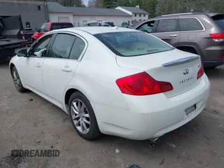 2007 Infiniti G35 Sedan G35x with VIN JNKBV61F77M804832, listed as a IAAI auction lot 42071592 with 140,728 mi miles. Bid and sale history available at carsss.com. Image 3.