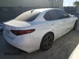 2017 Alfa Romeo Giulia with VIN ZARFAEBN8H7545935, listed as a Copart auction lot 35959713 with 42,701 mi miles. Bid and sale history available at carsss.com. Image 3.