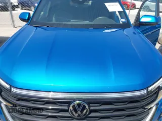 2024 Volkswagen Atlas SE with VIN 1V2HE2CA6RC218474, listed as a IAAI auction lot 42292257 with 19,654 mi miles and . Bid and sale history available at DreamBid. Image 6.