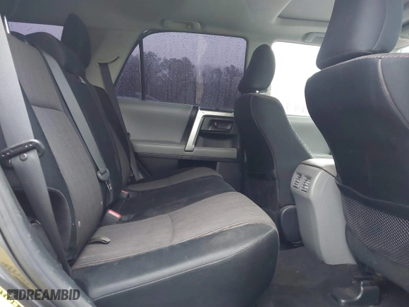 2011 Toyota 4Runner SR5 with VIN JTEZU5JR5B5018288, listed as a IAAI auction lot 41554553 with 206,106 mi miles. Bid and sale history available at carsss.com. Image 8.