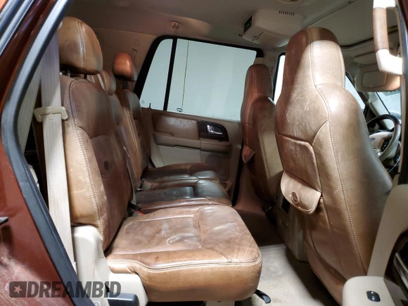 2006 Ford Expedition Eddie Bauer с VIN 1FMFU18526LA70493, выставлен на аукционе Copart как лот 57306655 с пробегом 136 687 миль миль и Списание • Salvage title. История ставок и продаж доступна на DreamBid. Изображение 11.
