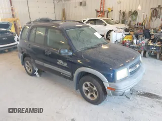 2002 Chevrolet Tracker ZR2 with VIN 2CNBJ734X26952345, listed as a IAAI auction lot 42577990 with 195,007 mi miles and . Bid and sale history available at DreamBid. Image 1.