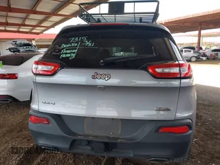 2017 Jeep Cherokee Latitude with VIN 1C4PJMCS4HW665167, listed as a IAAI auction lot 42054133 with 77,361 mi miles and . Bid and sale history available at DreamBid. Image 16.