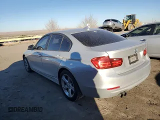 2012 BMW 3 Series 328i с VIN WBA3A5C54CF340846, выставлен на аукционе Copart как лот 83855424 с пробегом 111 421 миль миль и Списание • Salvage title. История ставок и продаж доступна на DreamBid. Изображение 2.