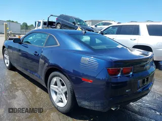 2012 Chevrolet Camaro 1LT z VIN 2G1FB1E30C9167510, wystawiony jako IAAI lot #42114510 z przebiegiem 185 012 mil mil oraz . Historia ofert i sprzedaży dostępna na DreamBid. Obrazek 3.
